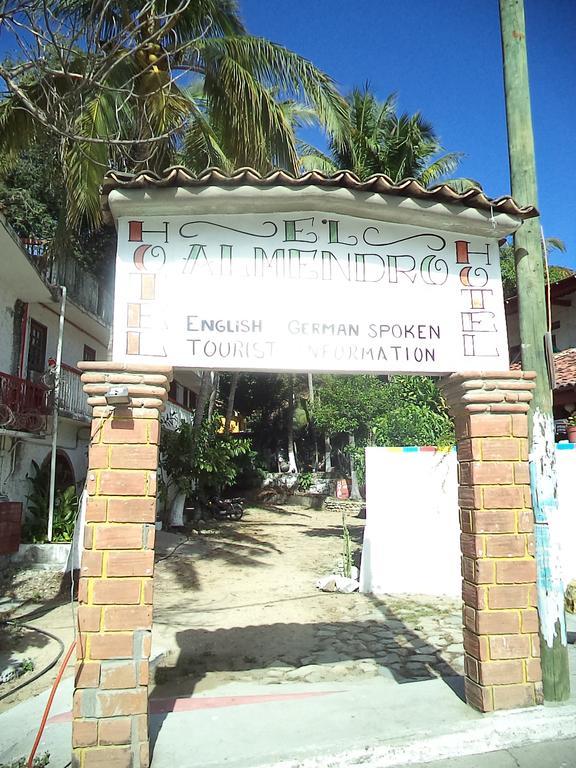 Hôtel El Almendro à Puerto Ángel Extérieur photo