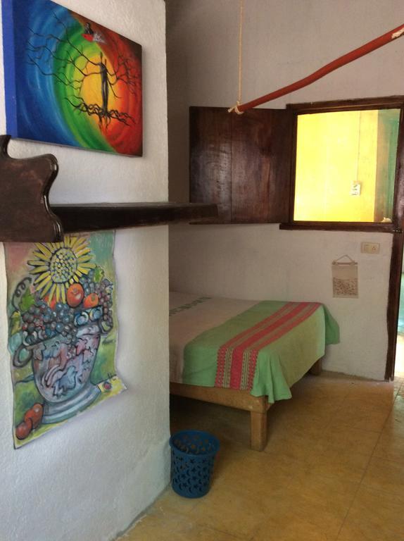 Hôtel El Almendro à Puerto Ángel Extérieur photo