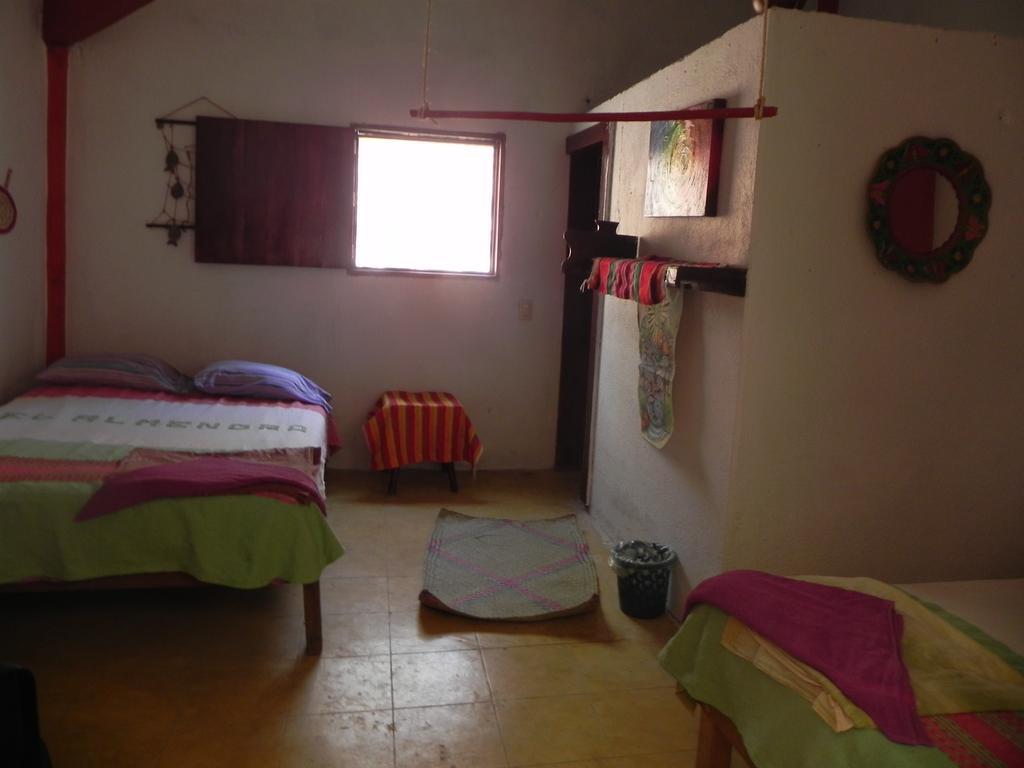 Hôtel El Almendro à Puerto Ángel Extérieur photo
